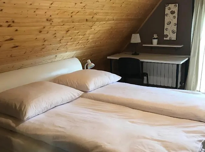 Fifi Dom Drewniany Z 4 Sypialniami Prázdninový dům *